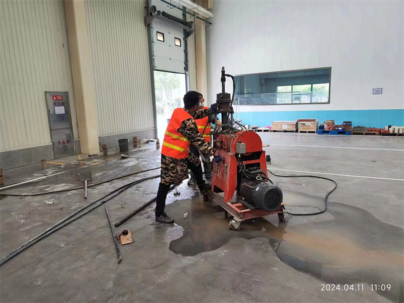 确山厂房地面下沉塌陷注浆加固施工